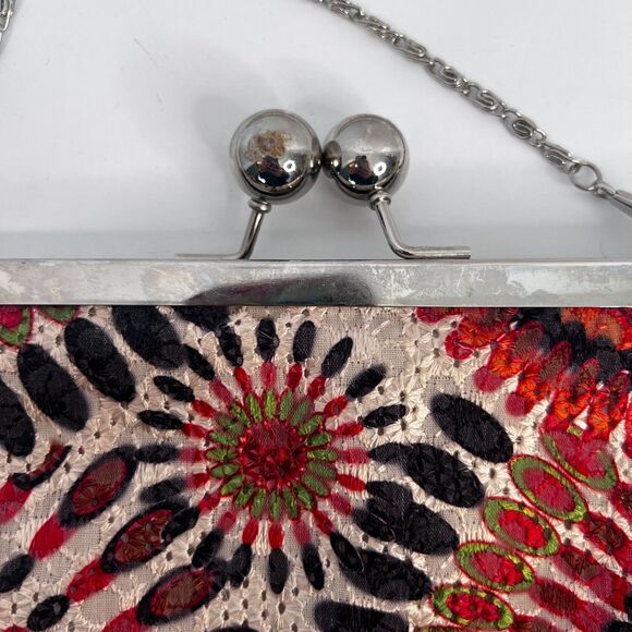 Street Level Abstract Artsy Kiss Clasp Chain Crossbody Bag Purse Boho Bold - Picture 4 of 11